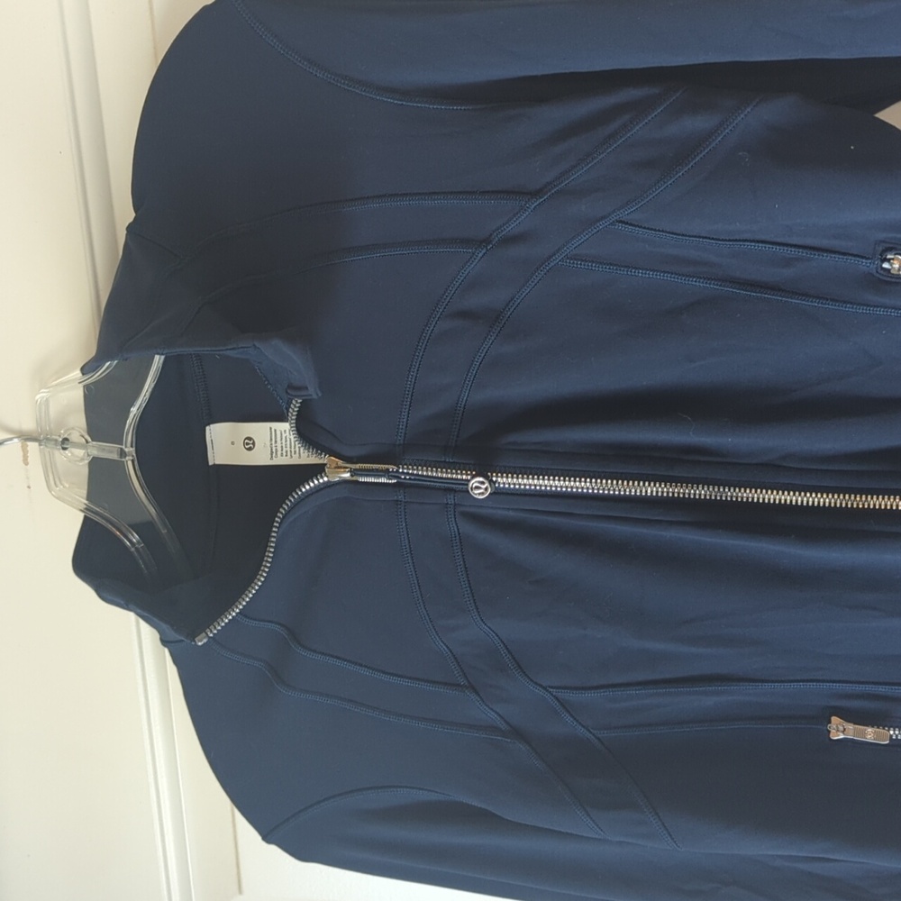 Lululemon Define Cropped Jacket - Picture 3 of 7